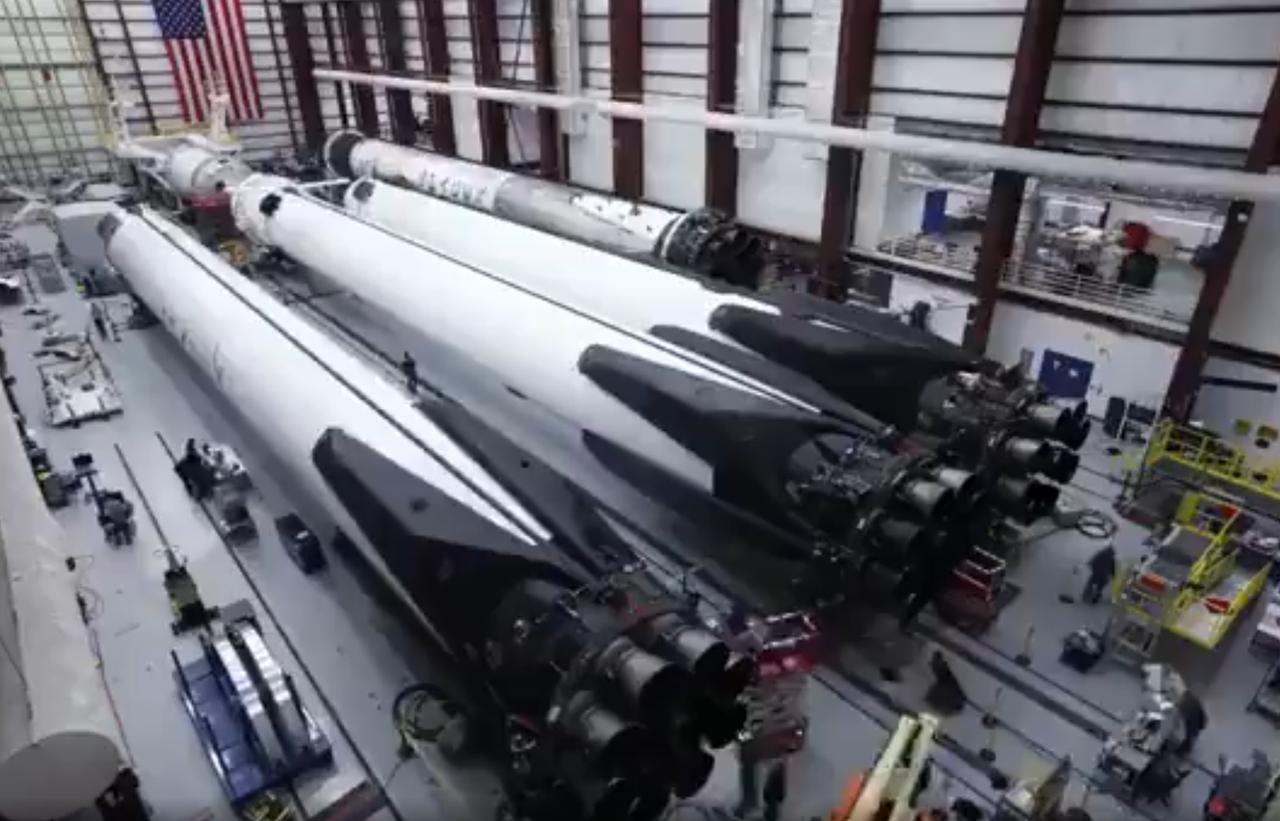 SpaceX公司的“猎鹰重型”（FalconHeavy）火箭是目前现役运载能