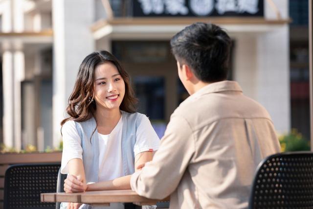 一位经济学家说:现在最严重的问题，已经不是00后不结婚，90后不生娃，而是生