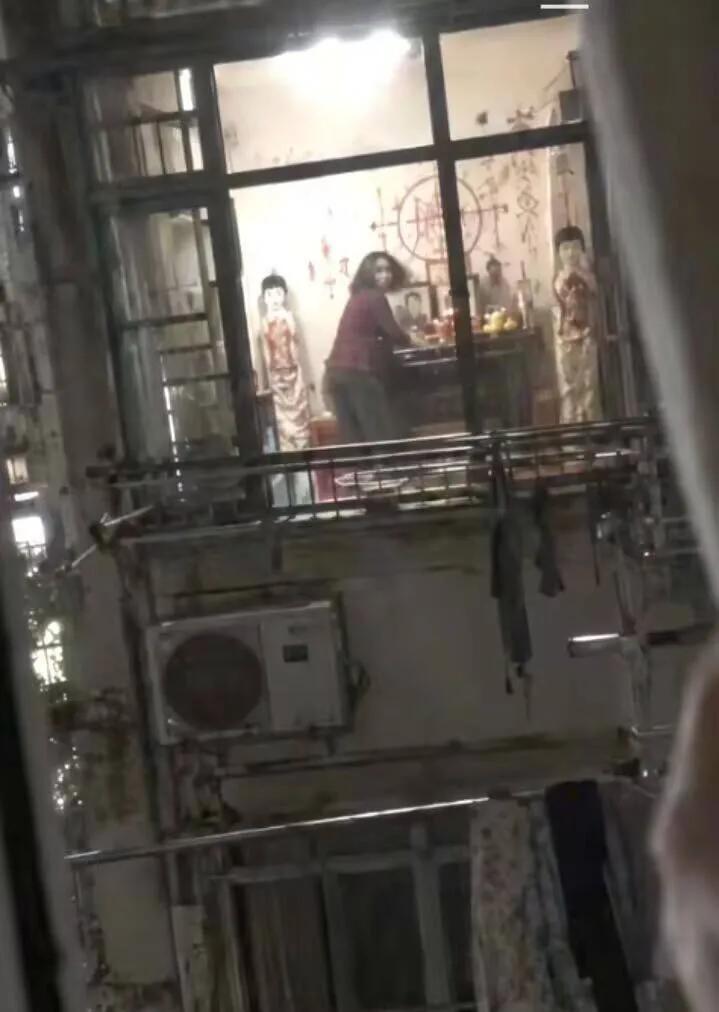 首先，我是坚定的唯物主义战士，其次，我想搬家