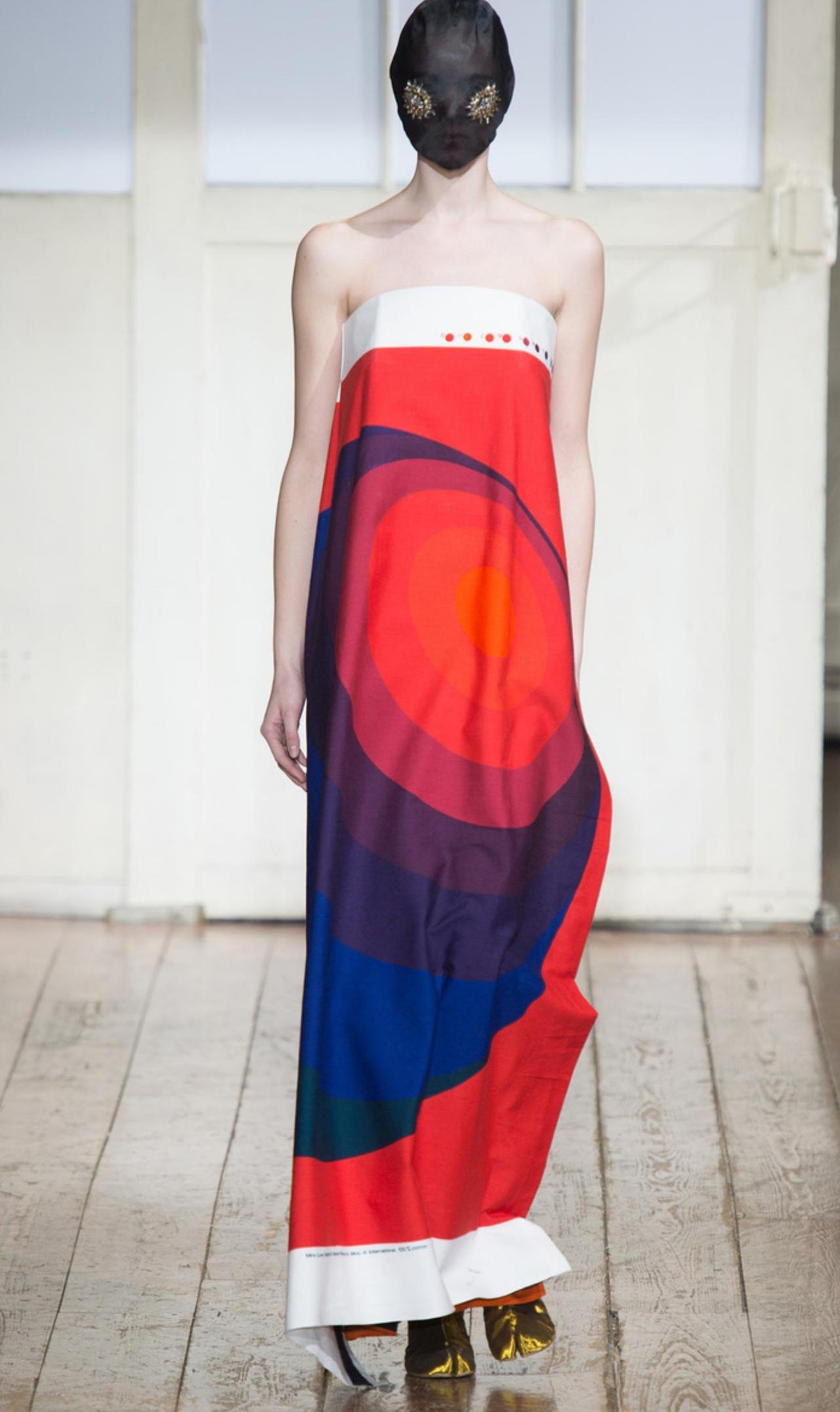MaisonMartinMargiela2014春夏高级定制系列，配色清冷