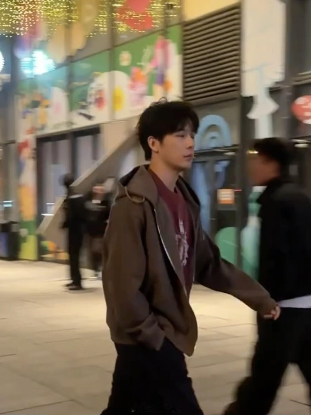 北京偶遇王安宇！！本人真的好帅🥹🥹🥹老王哥真的妥妥的男大！​​​