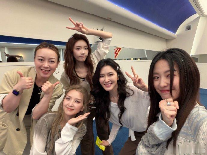 马吟吟浪姐女性艺人的另一个天堂乘风2026不用应付复杂的人际关系，只管安心追梦、