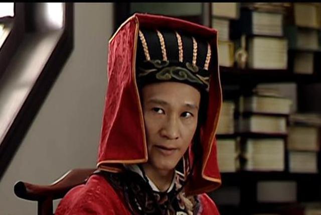 一个"疯子"，一个皇帝，一场全程说鬼话的审讯。公元1566年，大明王朝已