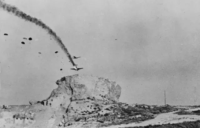 天降火炮：德军伞兵如何把大炮搬上克里特岛1941年5月20日，