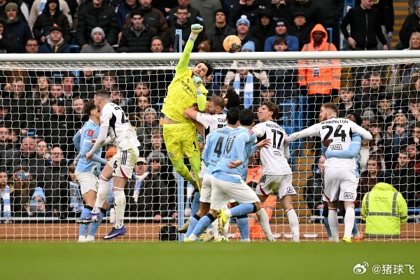 特拉福德守“城”门，英联杯决赛曼城遣新星挑战阿森纳曼城主帅瓜迪奥拉证实，周日的英