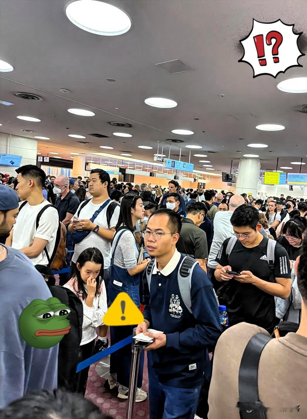 快报，快报！在那东京成田机场，满是往东方大国飞的人的身影。有人冷不丁扔出一句