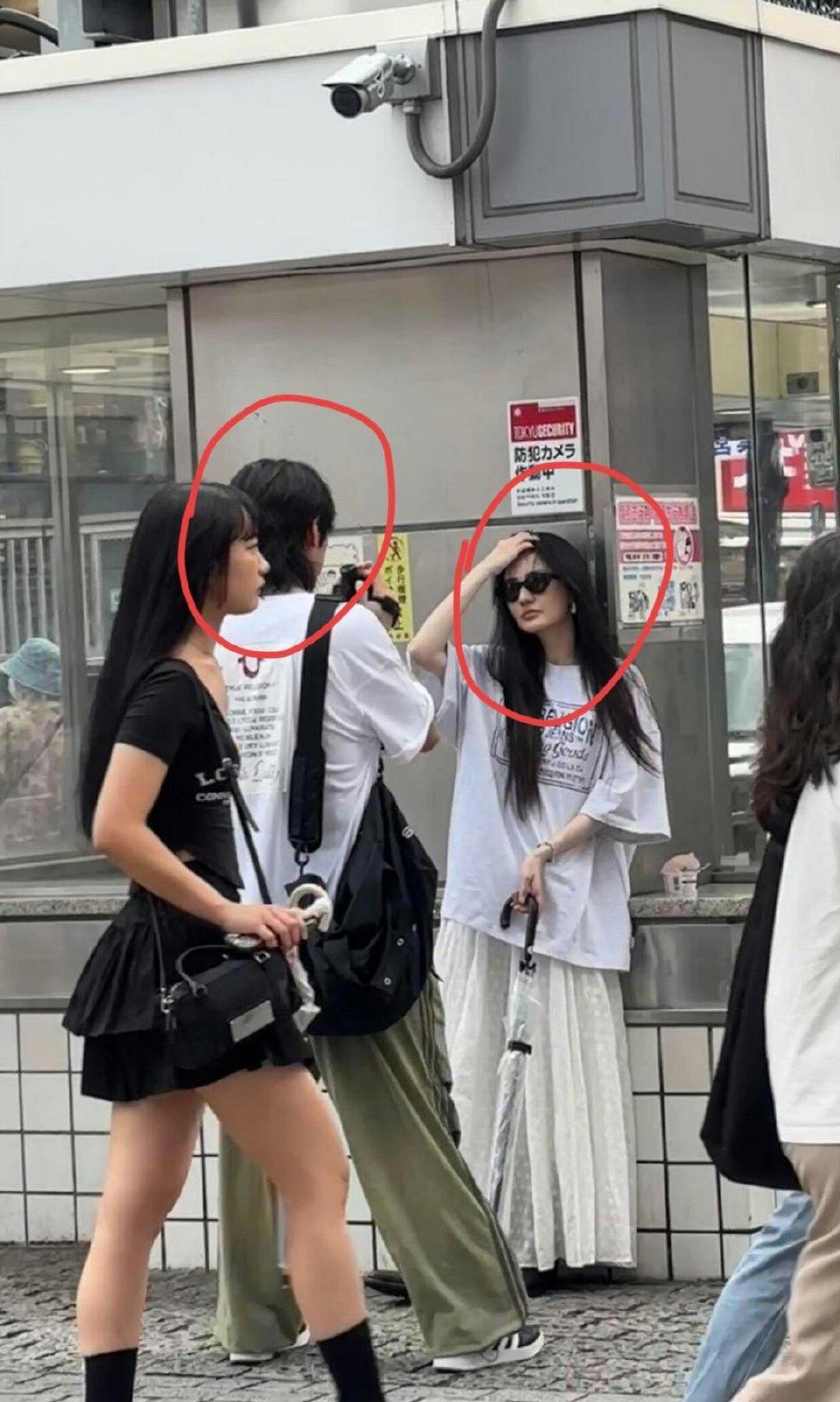 5月17日，徐璐与小五岁男友吴崇轩一起去日本旅游上了热搜，一些人并晒出了吴崇轩为