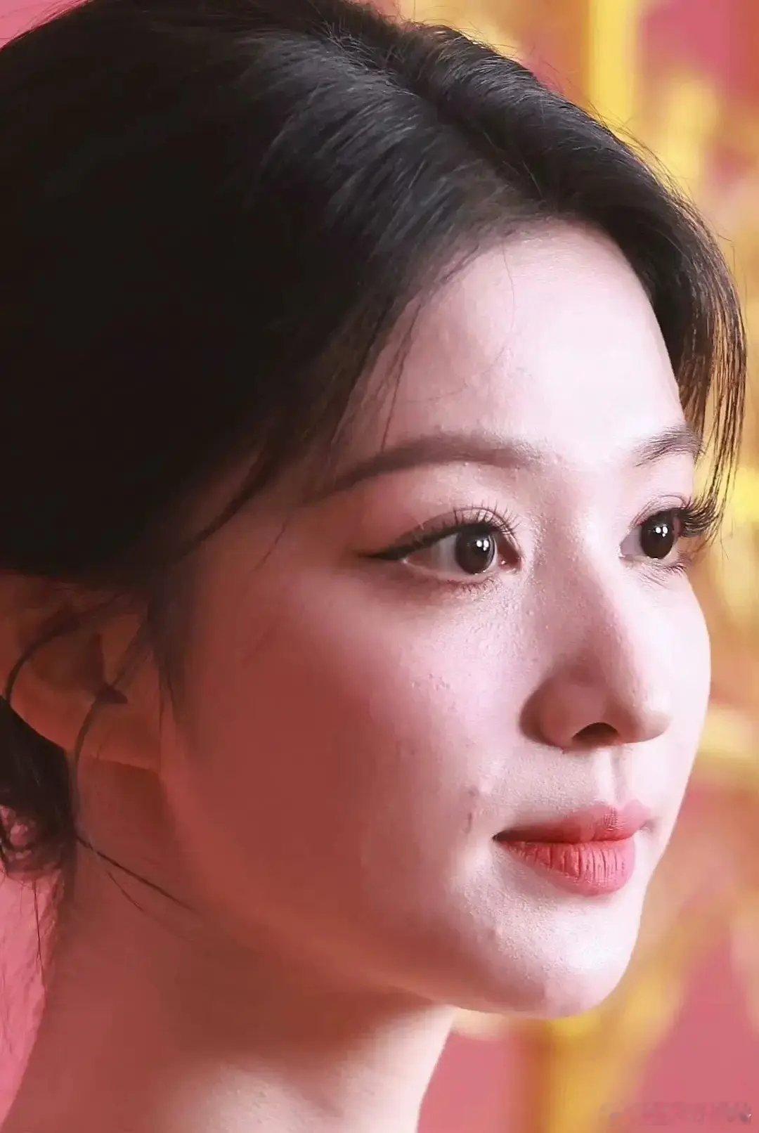 王楚然这脸是不是属于油痘皮