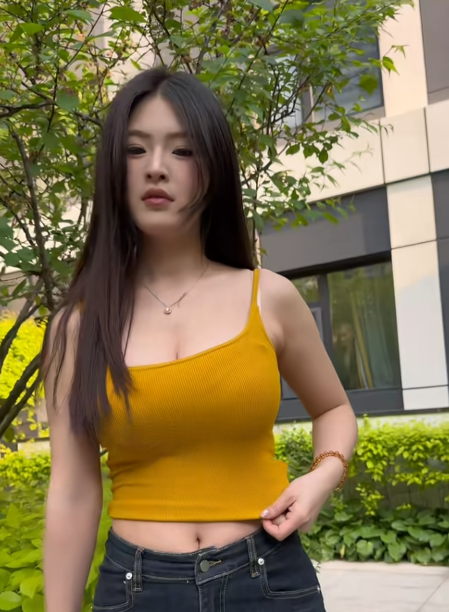 爸爸：这小黄毛儿送的西瓜我得多吃点