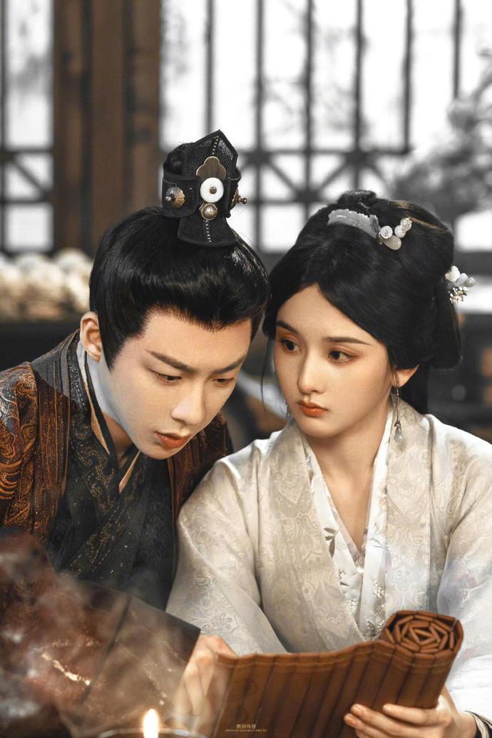 糟了这波是冲着刘宇宁来的星光大赏这安排太会抓眼球了！刘宇宁被《折腰》和《珠帘玉