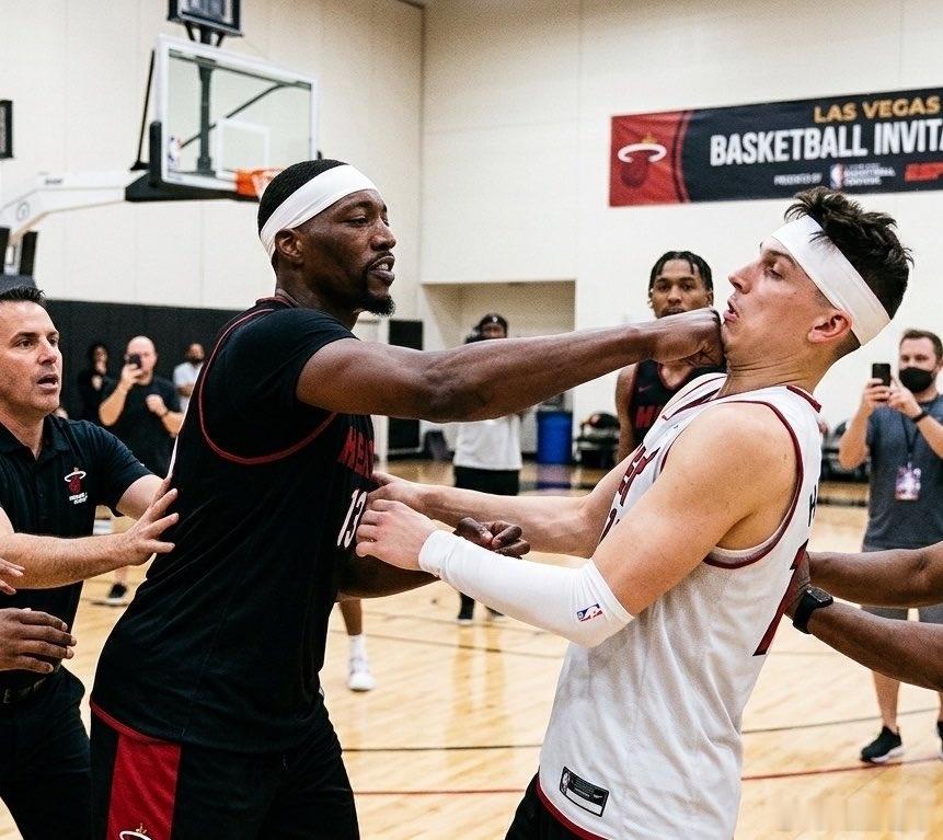 关于巴姆·阿德巴约（BamAdebayo）与泰勒·希罗（TylerHerro
