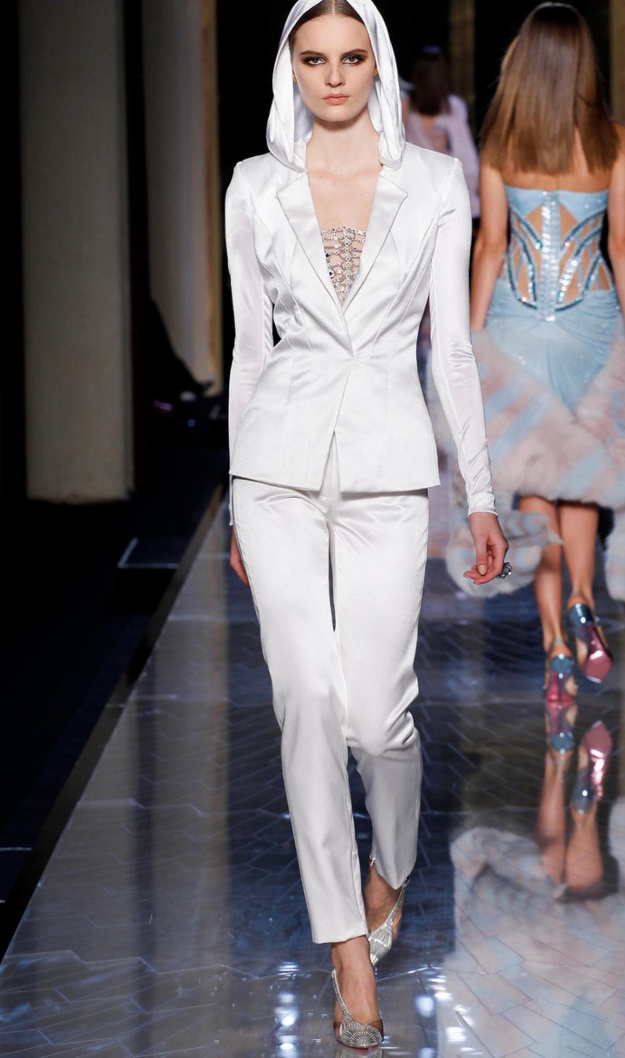 Versace2014春夏高级定制系列，颜色玩得也太敢了吧。acidgre