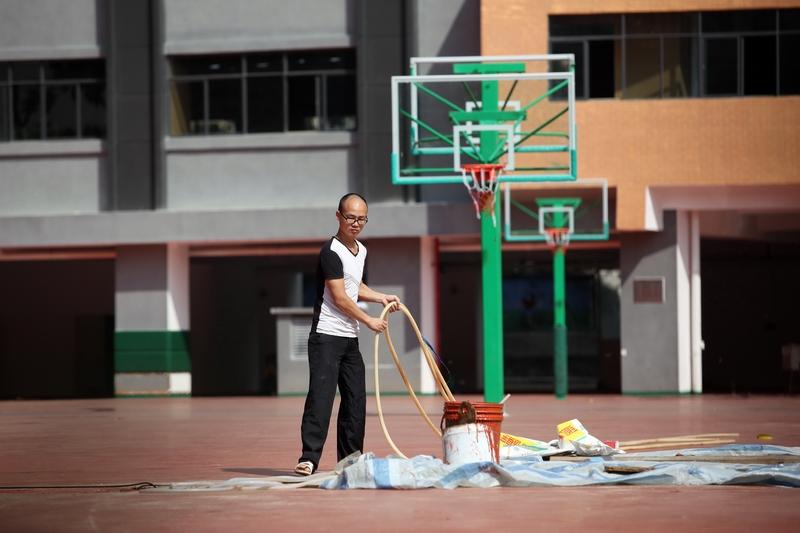 其实大多数教师都搞错了，我们不该把80%的精力，都用在那顽劣不堪的违纪学生身上。