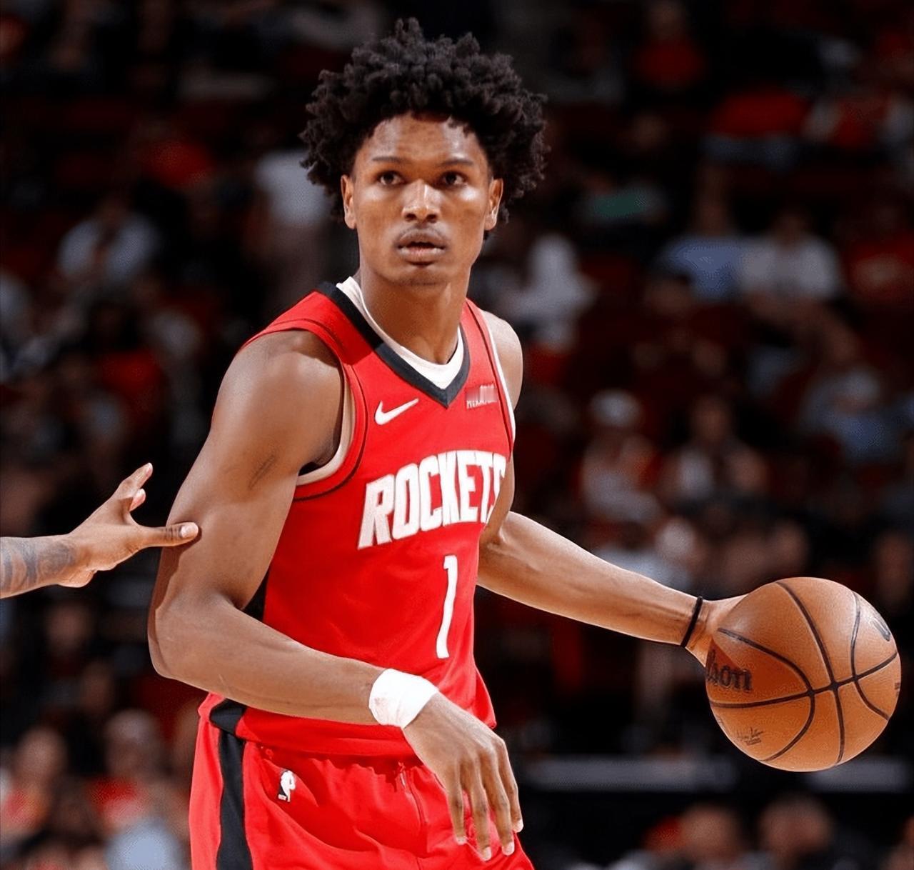 NBA09月13日讯火箭队就喜欢做春秋大梦！美媒报道，火箭认定阿门·汤普