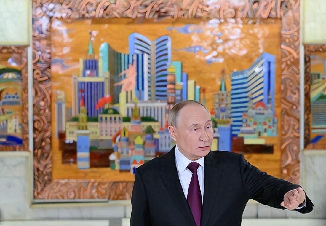 普京喊出应对欧洲战争！不是要进攻，而是一箭三雕的战略烟雾弹！