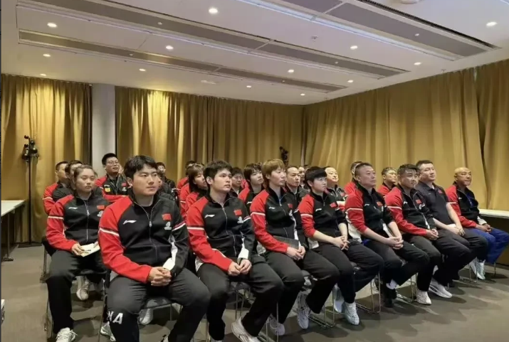 国乒昨天王励勤开了批斗大会，强调重点就男单冠军🏆。王励勤说:瑞典大满贯20