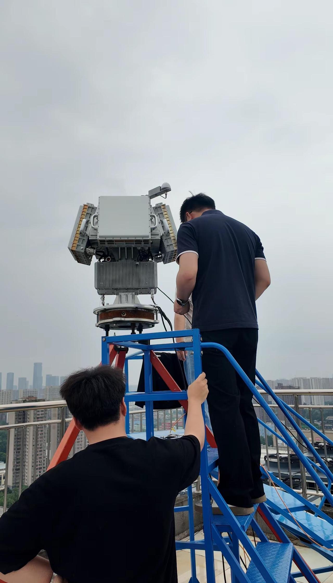 相控阵雷达——低空安全守护者。火控雷达1，X波段二维有源相控阵；2，探测距离：