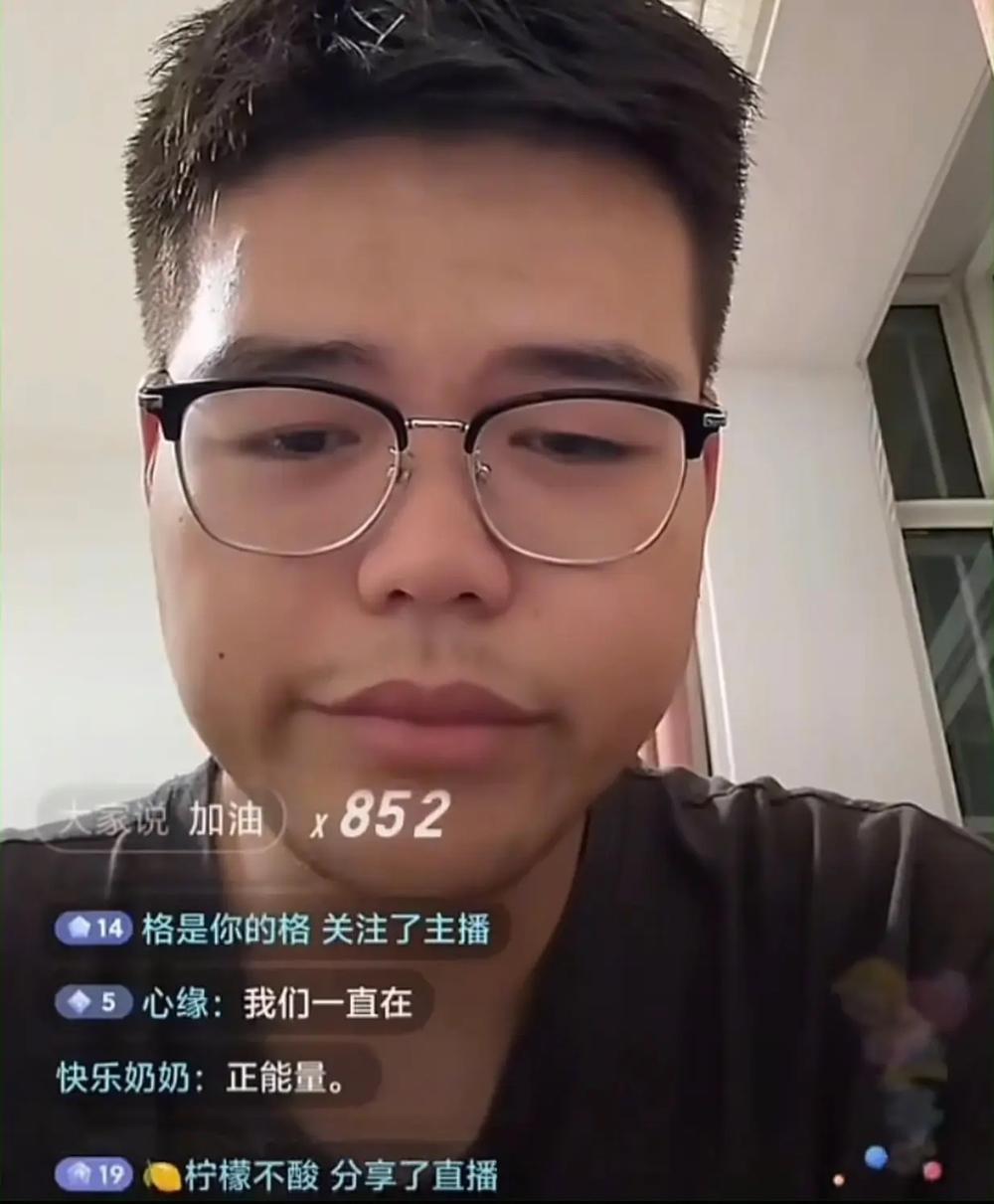 金毛终于把他自己送走了，瑶第说金毛年夜饭都难吃到了，由于影响比较恶劣，他年夜饭估