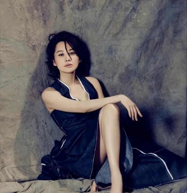 1997年，已有家室的富商刘波追求许晴，特地花了3000万买下了北京的一