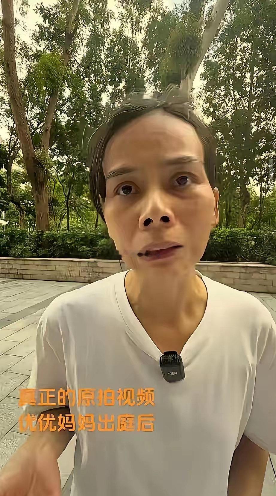 深圳被害女孩的爸爸，48岁，每天抱着女儿的衣服才能入睡，他不敢出庭，真的后悔，当