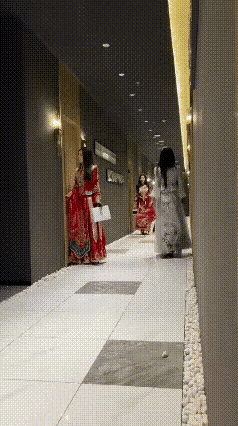 ？？？这是什么赛道