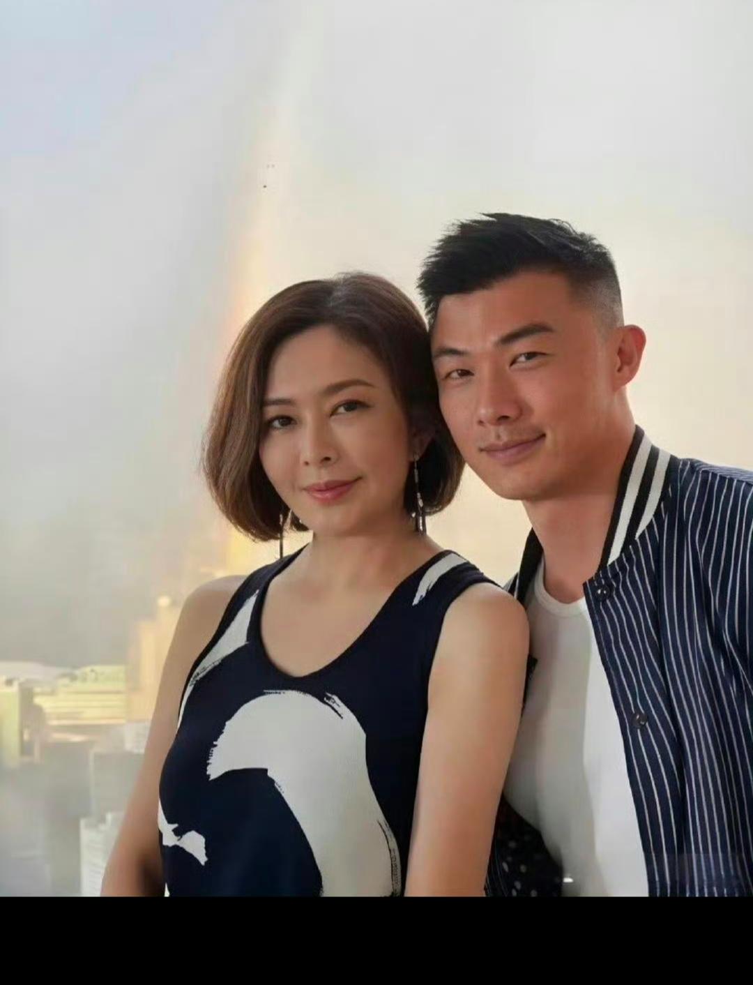 关小姐和她的小男友！真爱果真不分年龄她62岁小男友28
