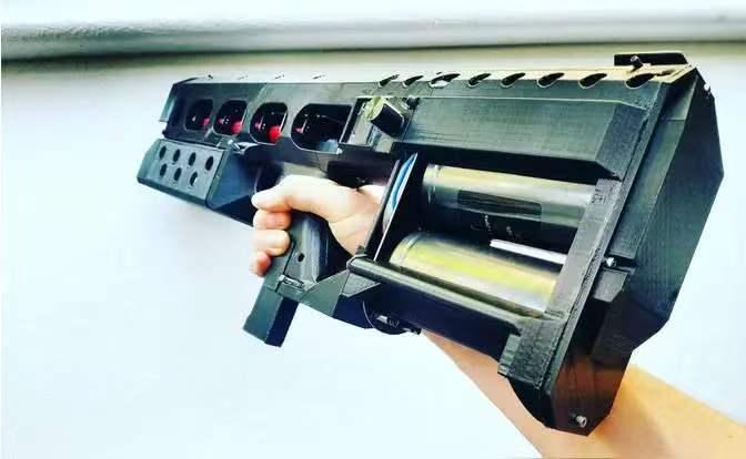 中国发明电磁枪世界遥遥领先成全球唯一可列装国家近日，我国自主研发的新一代