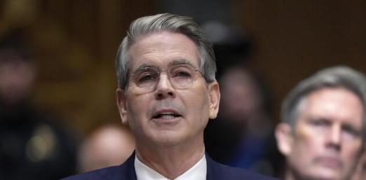 英媒报道，美国财政部长贝森特叫唤，中国停止稀土出口是“一个真正的错误”。并称美国