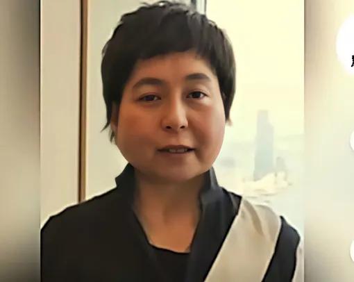 以善意，暖人间一程60岁的人生，没有轰轰烈烈的传奇，却藏着最动人的温暖。何超