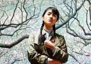 上海知青周敏兰在1979年冬天干了一件轰动全村的事。她把不到两岁的女儿放在炕上，