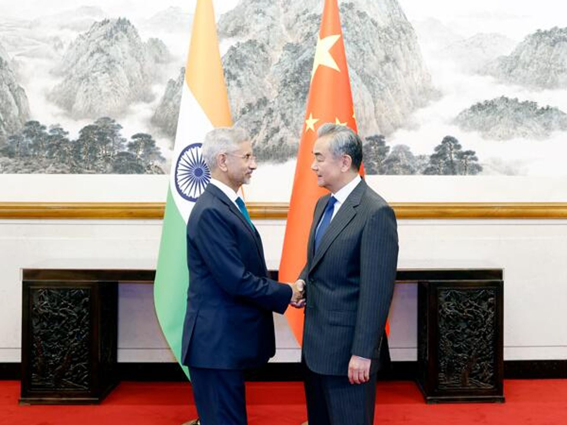 印度外长时隔五年访华，引发国内政坛强烈反弹，在野党狠批外交“闹剧”！近日，印度