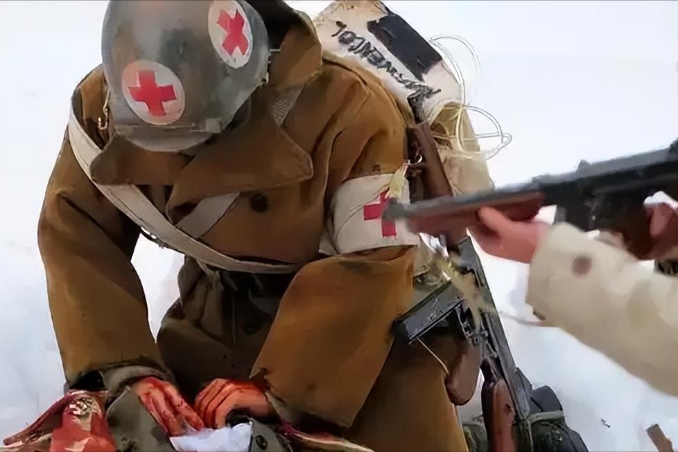 现实战场中，中弹的人能活多久？说白了被子弹击中，基本都活不下来。 很多人对枪