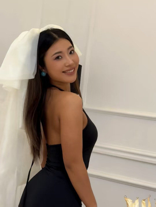 轻婚纱谁还没有拥有？👰
