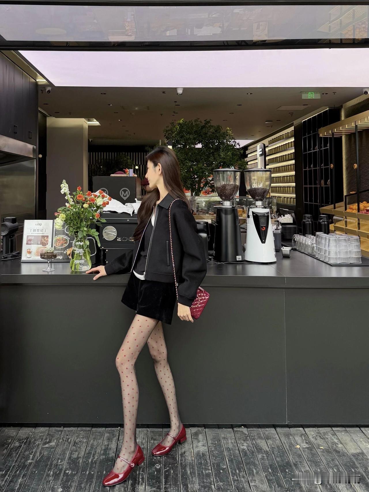 做精致女人高跟必备不是吗?