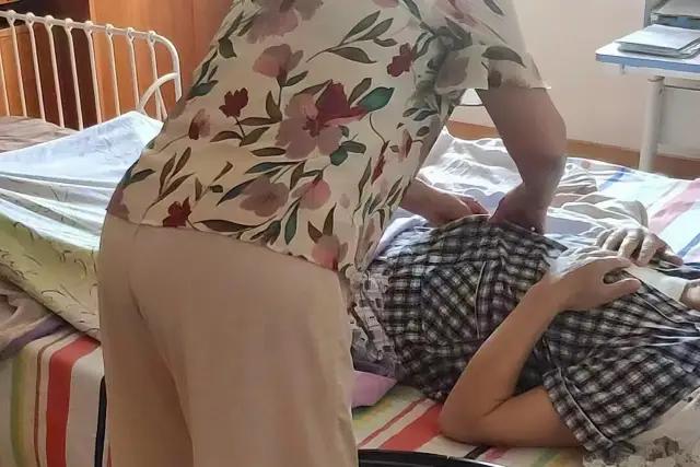 辽宁，丈夫车祸离世，妻子整理丈夫的遗物时，发现在家住了6年的保姆竟然是丈夫的情人