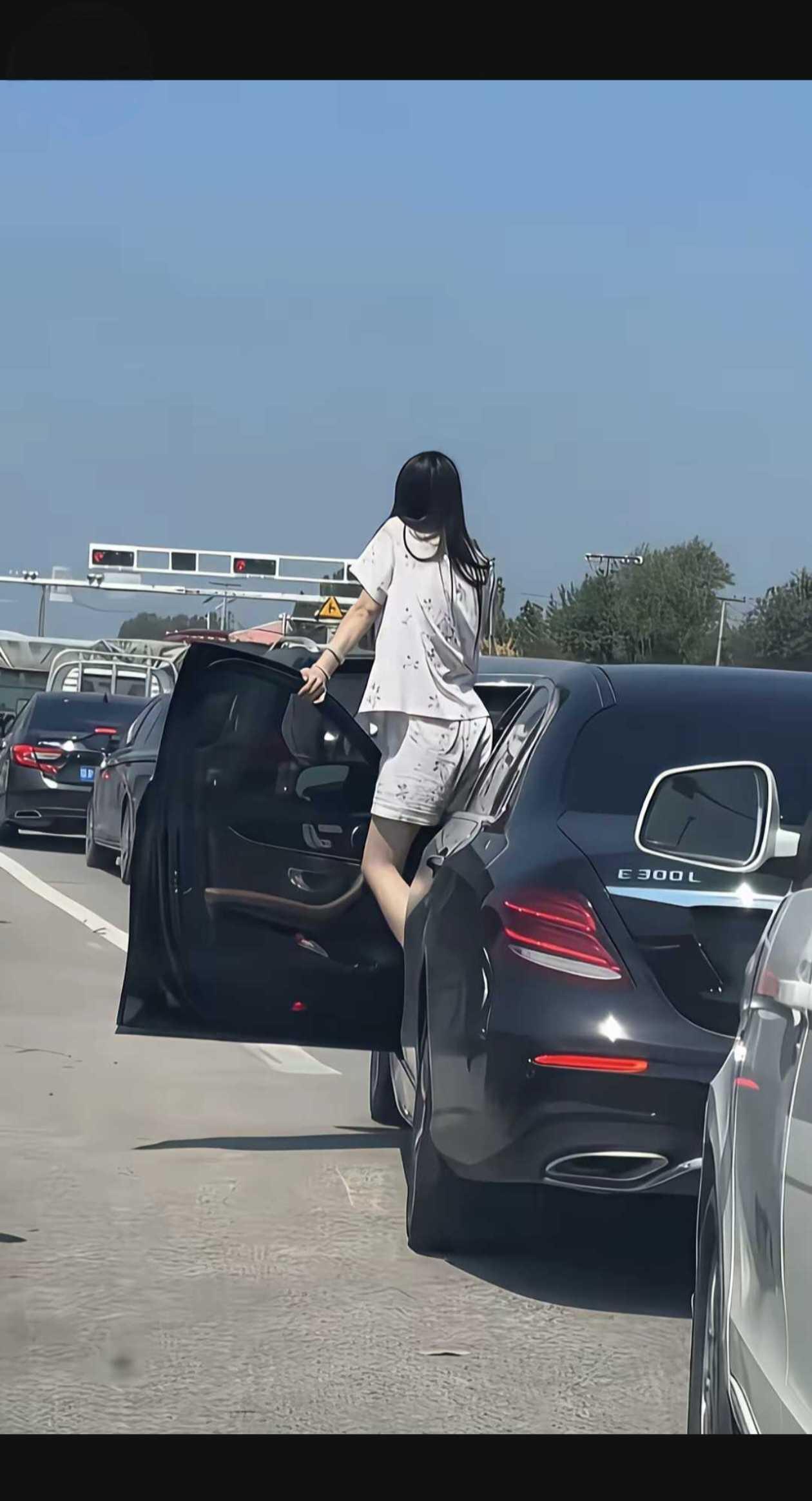 有多豪不知道，光顾着闻味了。