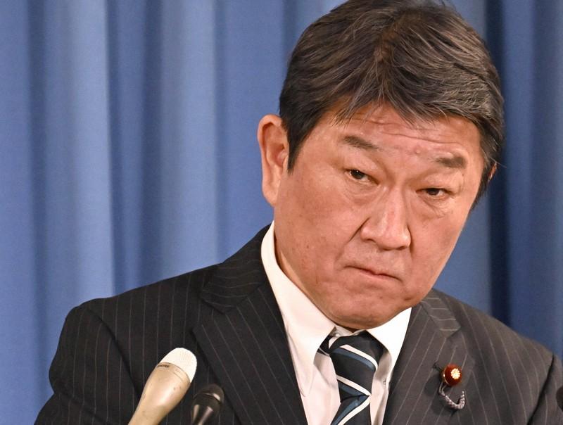 日外相遭记者打脸：中国放弃战争赔款，日本却背信弃义在刚刚过去的那场记者会上，日