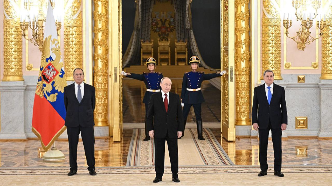 当着30多个国家的面，普京说出的这个话，让人感到啼笑皆非。近日，普京结束了休假