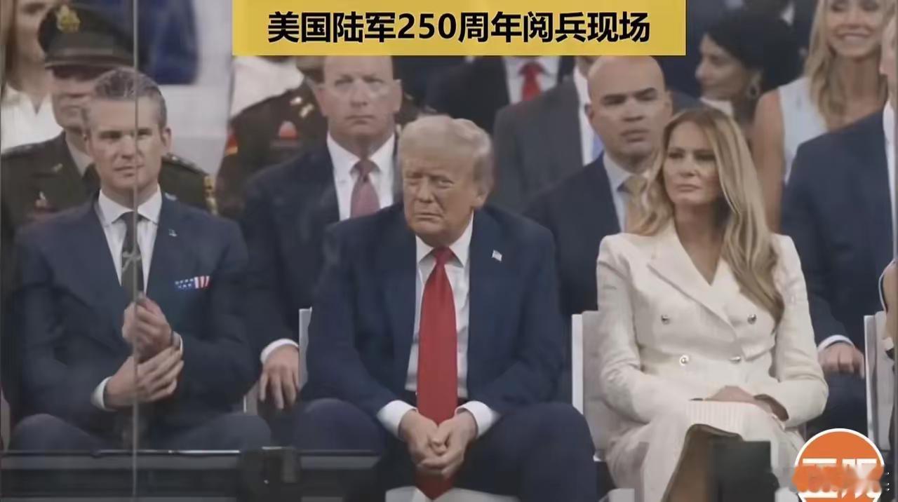 特朗普主办的美国阅兵式今天如期举行，特朗普很失望，因为他让美军拿出来展示的所有神