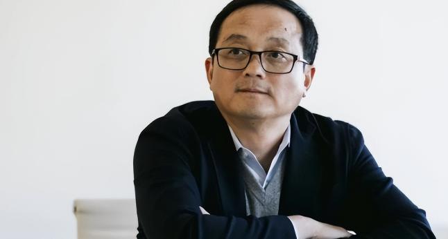 拒绝妥协！华为硬扛制裁的逆袭，才是中国科技的底气小派刷到TP-LINK创始人