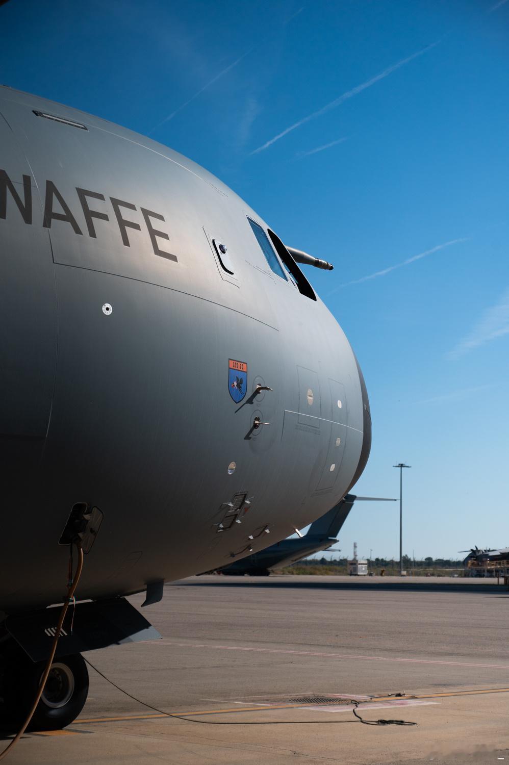 空中客车昨天向德国空军交付其订购的第53架A-400M运输机。这也是德军订购的最