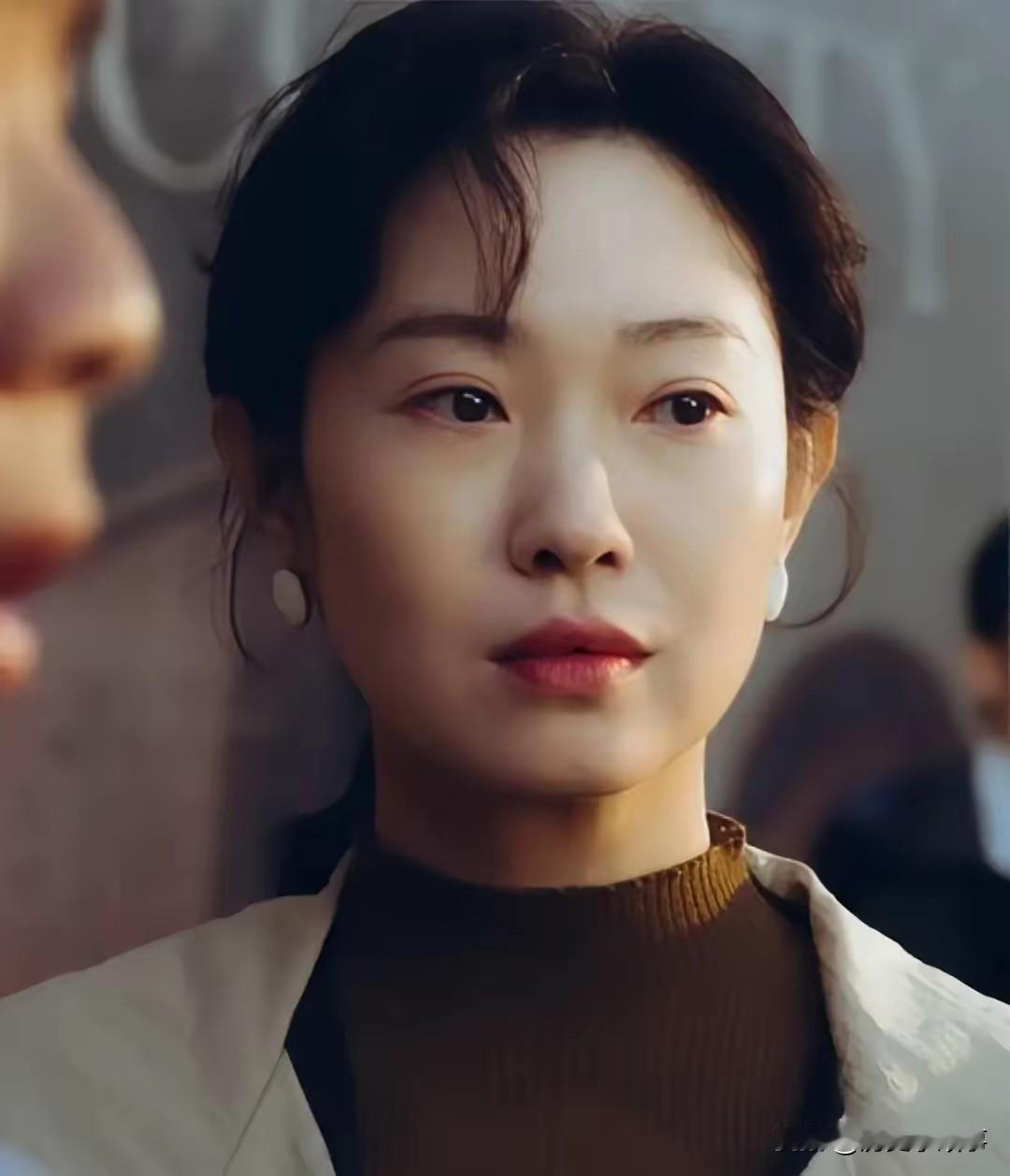 演员王佳佳说：2022年的时候，事业已经到谷底了，我一整年没有戏拍，到年底的时候