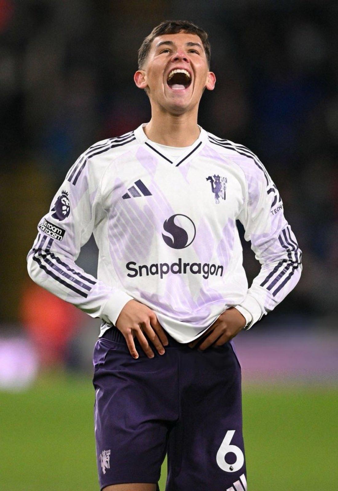 可惜莱西这个位置，有太多人可以踢了[捂脸哭]达伦·弗莱彻谈到谢伊·莱西时说：“