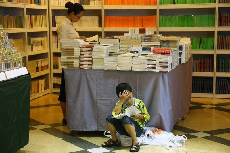 读书最大的意义，于我而言是“理解”与“自由”。它能让我们理解世界的复杂和人性的幽