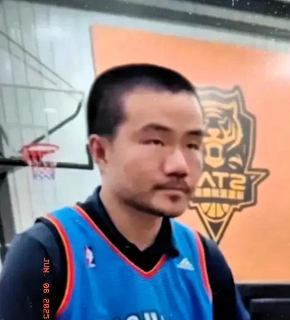 篮球名嘴徐静雨盛赞步行者：哈利伯顿比肩科比乔丹，超过米勒，不比詹姆斯距离逊色！恕