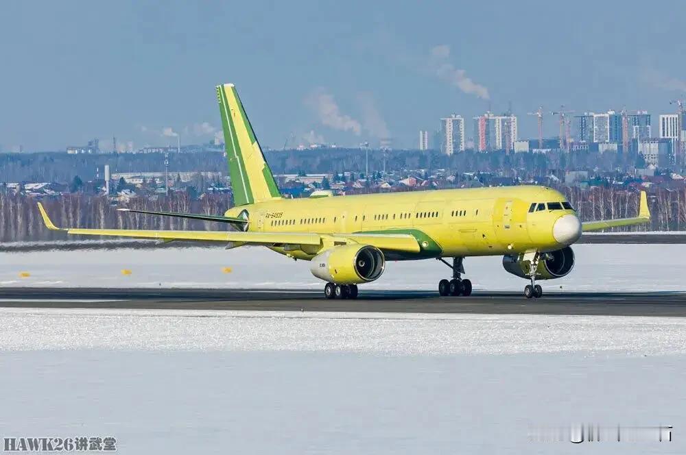 俄罗斯第一架“完全采用国产部件”的图-214完成首飞，乍一听挺让人振奋。这架