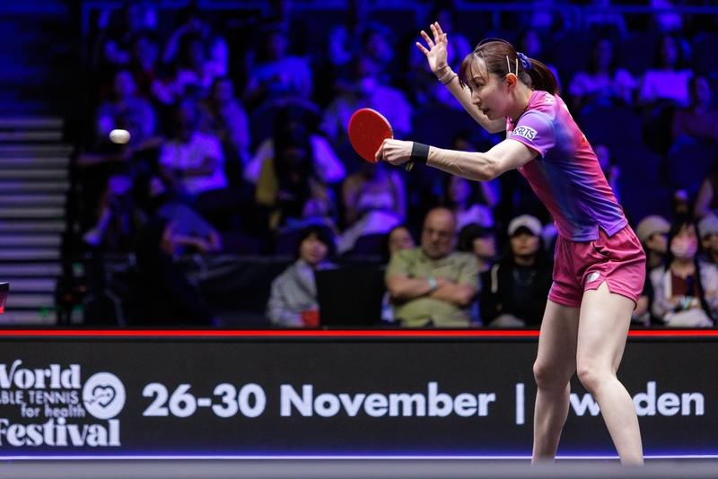 12月10日WTT香港总决赛女单1/8决赛太精彩了！王曼昱和张本美和苦战6局，最