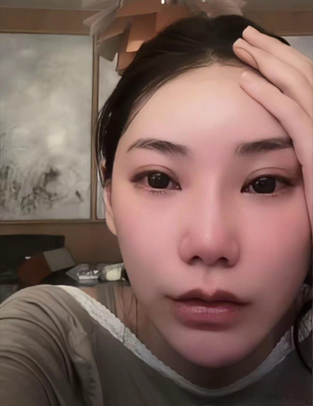 马筱梅回应参加小玥儿毕业典礼一点也不奇怪不是因为蹭流量，也不是不提孩子就没人气