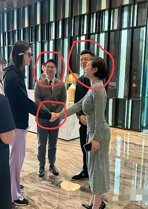 这就是黄渤说的，有钱了世界都会变的温柔！