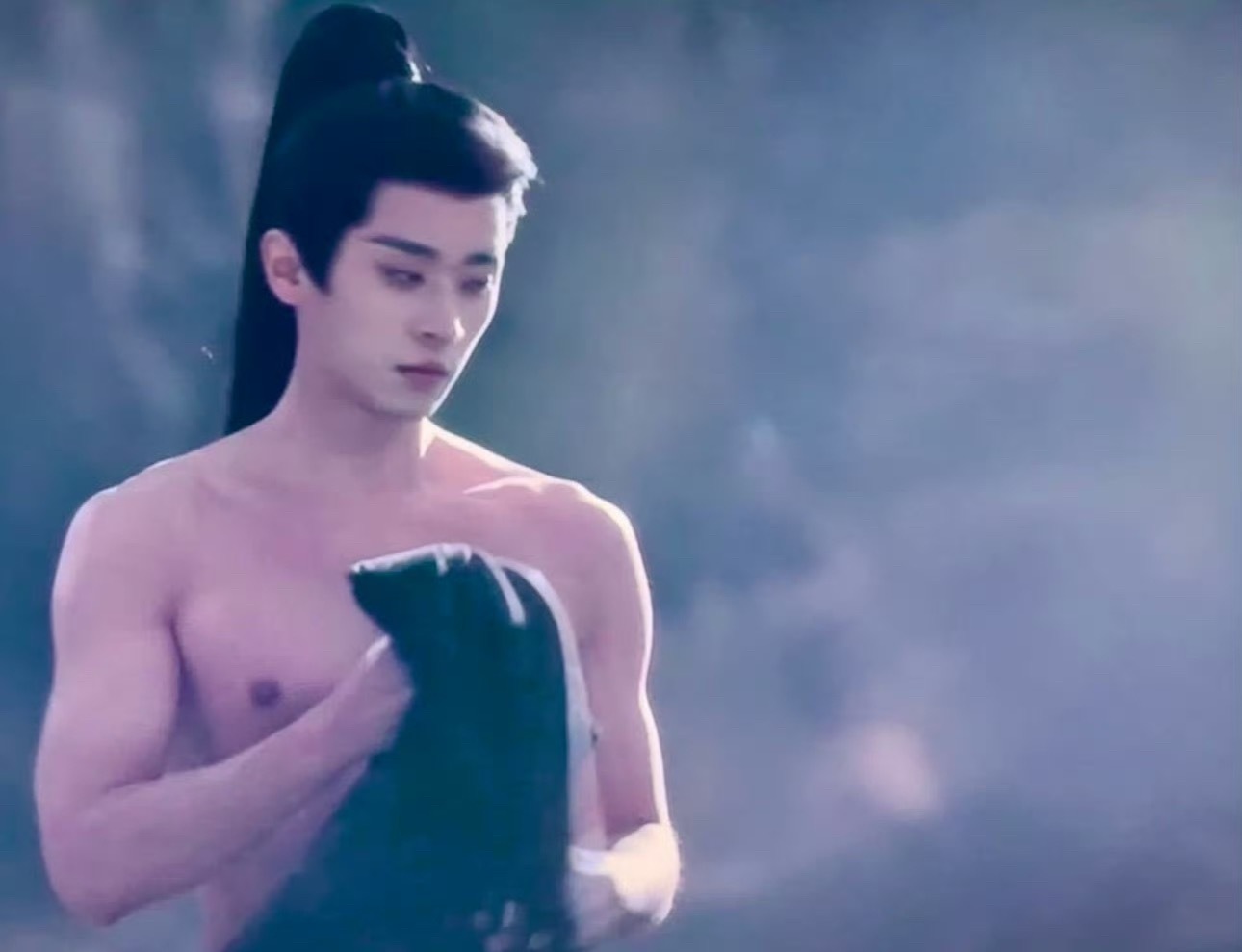 网友提名古装身材在线的男明星，脱衣有肉穿衣显瘦，哪个是你心中天花板？